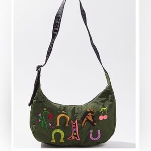 Iso: Jessica Williams Baggu crescent bag!